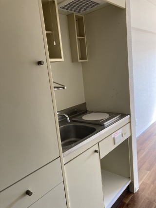 一人暮らしでもかかせないキッチンスペース。