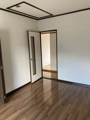 ２階小屋裏収納付